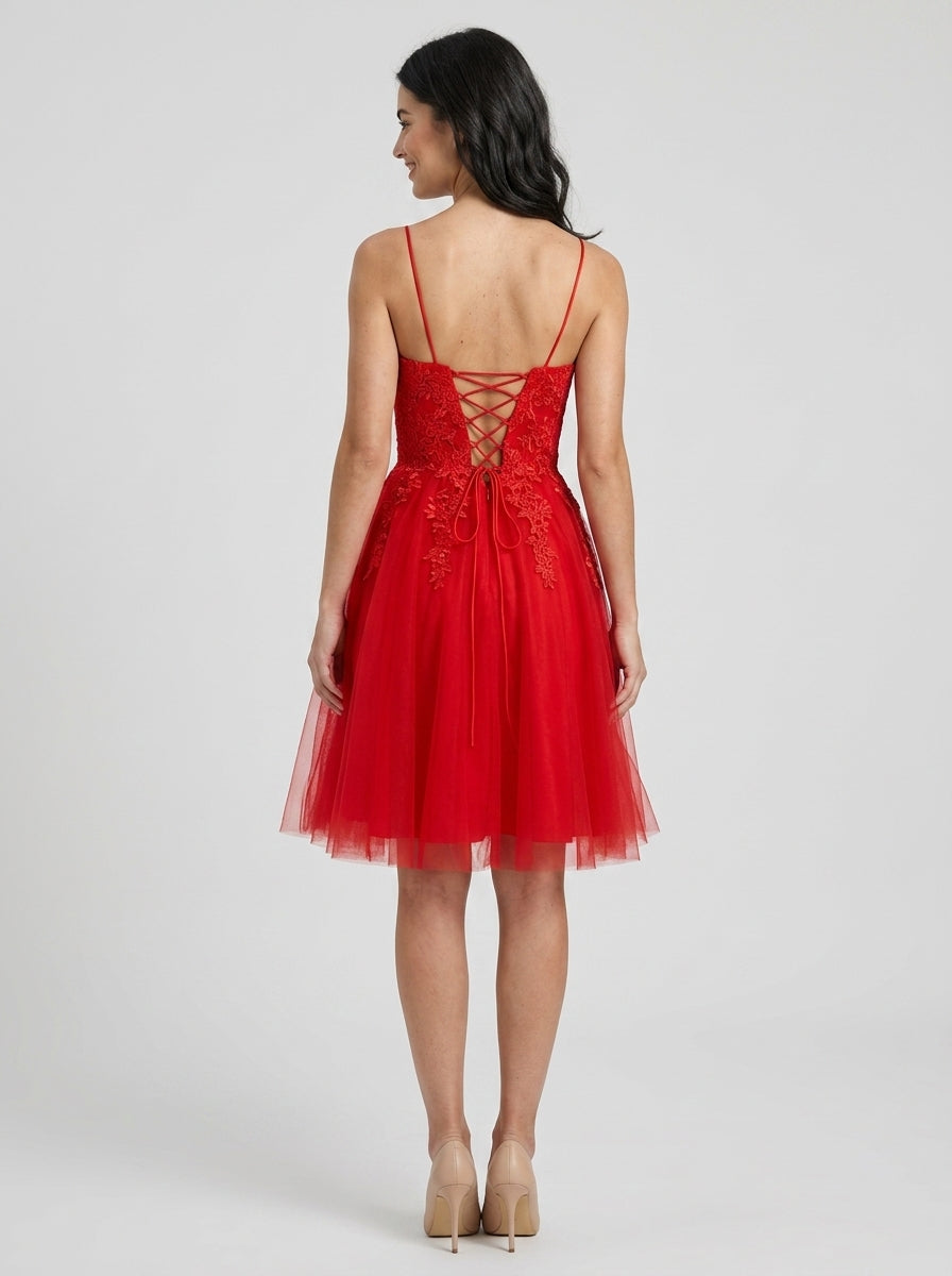 Elegant A-Line Scoop Neck Sleeveless Lace-Up Back Short Red Tulle Homecoming Dresses