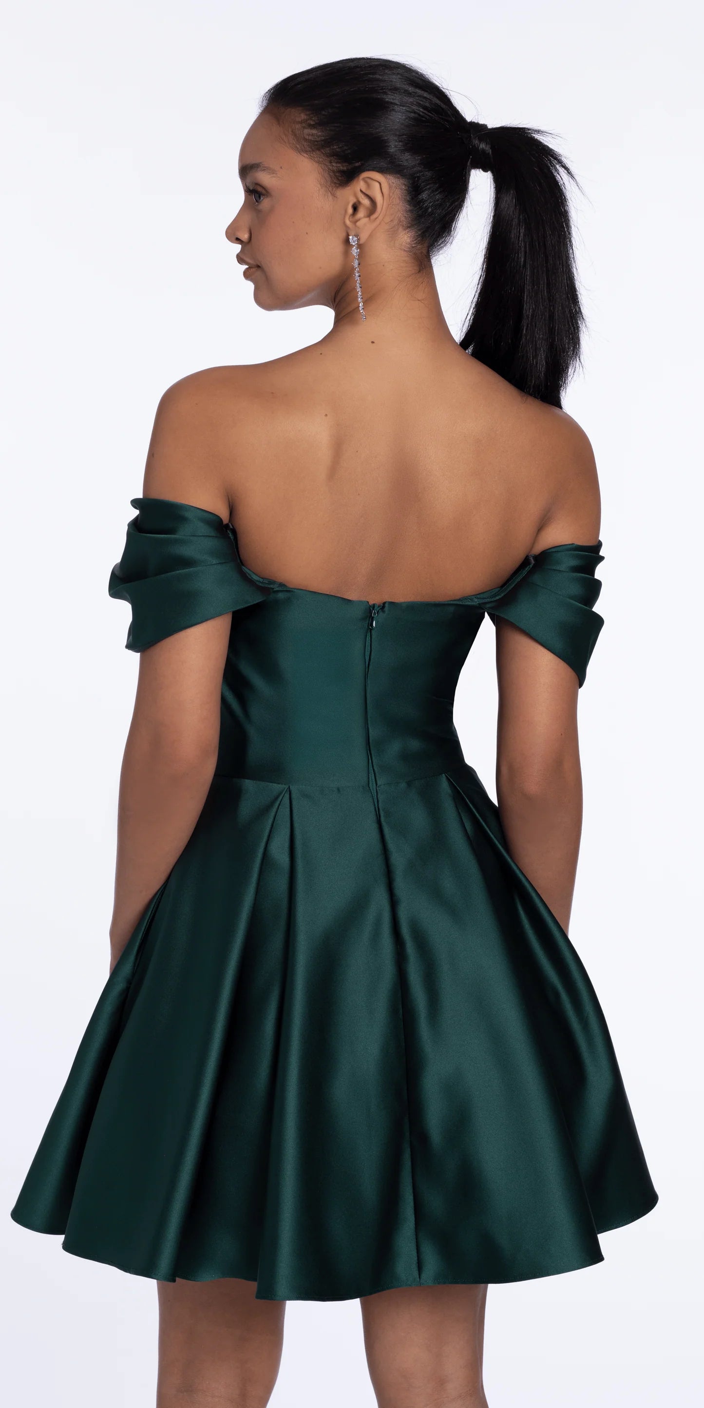 Elegant A-Line Sweetheart Off-Shoulder Cap Sleeve Zipper Back Short Homecoming Dresses