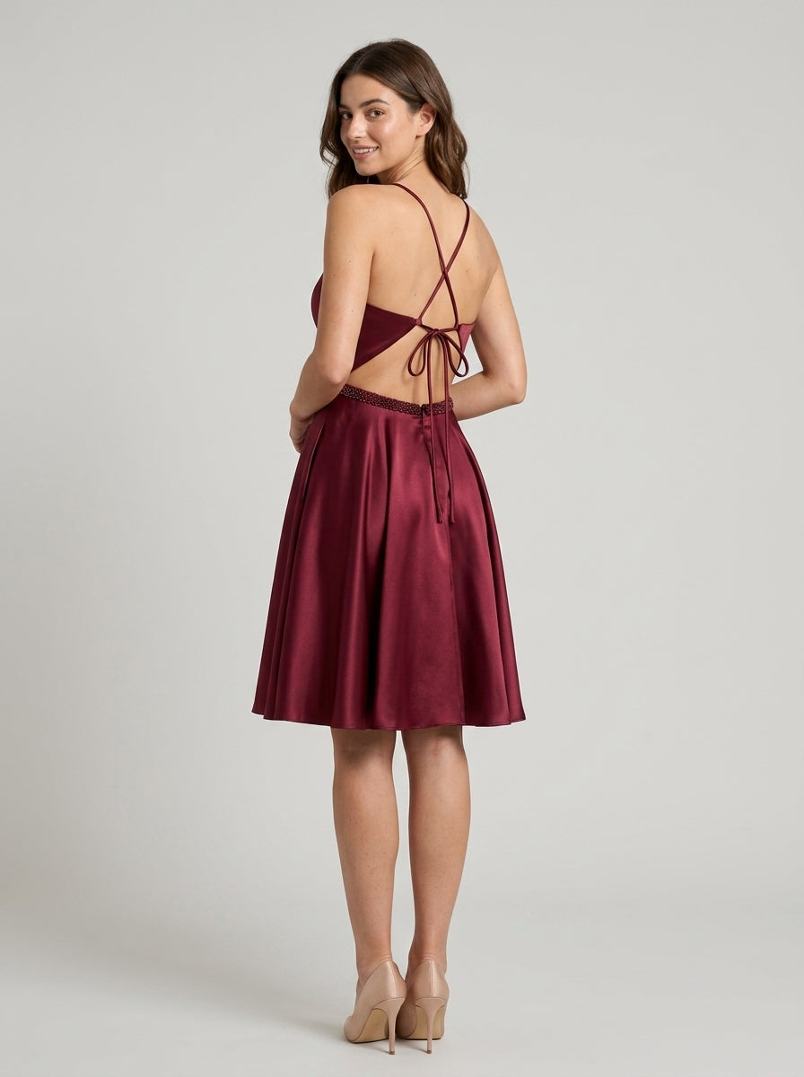 Elegant A-Line V-Neck Sleeveless Criss-Cross Open Back Knee-Length Homecoming Dresses