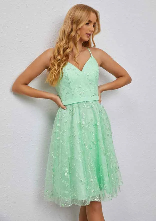 Elegant A-Line V-Neck Spaghetti Strap Criss-Cross Back Knee-Length Floral Embroidered Homecoming Dresses
