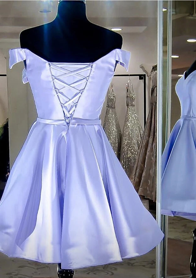 Elegant A-Line V-Neck Spaghetti Strap Lace Panel Open Back Short Homecoming Dress