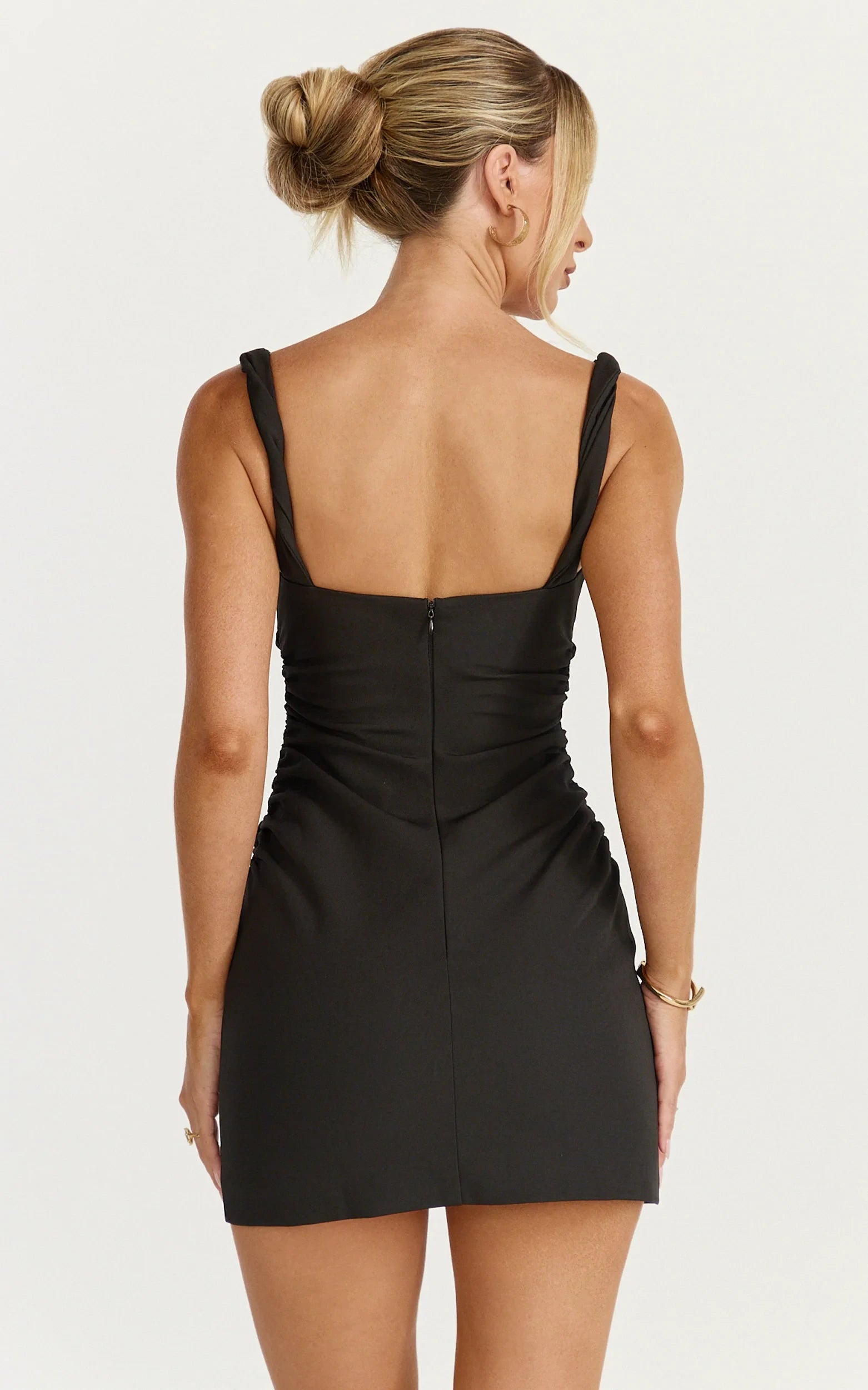 Elegant Black Square Neck Sleeveless Bodycon Mini Zipper Back Homecoming Dress for Women
