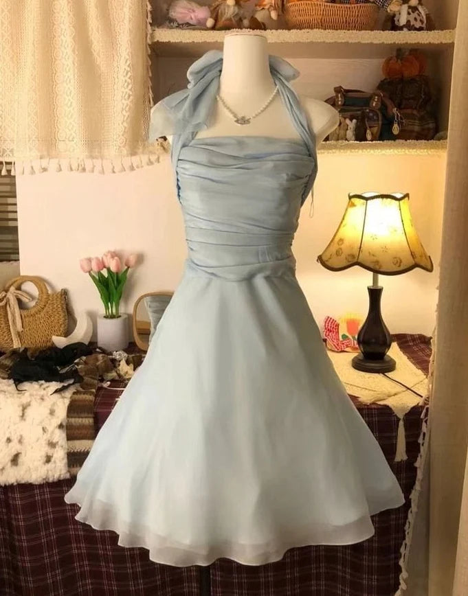 Elegant Light Blue A-Line Halter Sweetheart Sleeveless Open Back Knee-Length Homecoming Dress