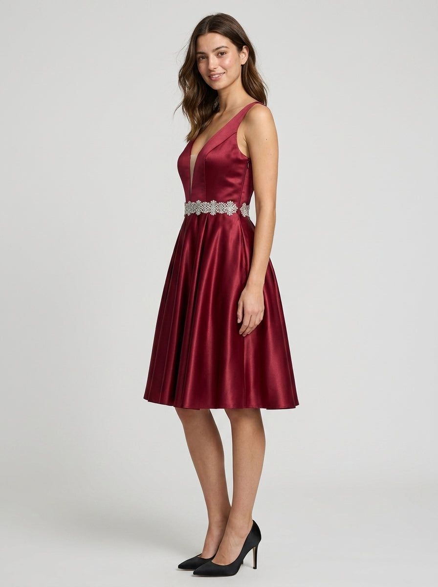 Elegant Sparkling A-Line Deep V-Neck Sleeveless Low V-Back Knee-Length Homecoming Dresses