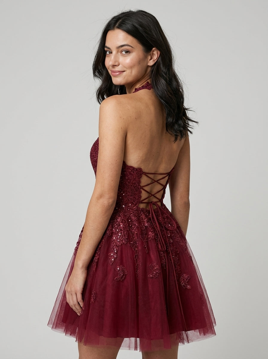 Elegant Sparkling Embellished A-Line Halter Neck Sleeveless Lace-Up Back Short Homecoming Dresses