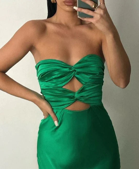 Emerald Green Satin Strapless Sweetheart Neck Twist Front Cutout Backless Maxi Evening Dress