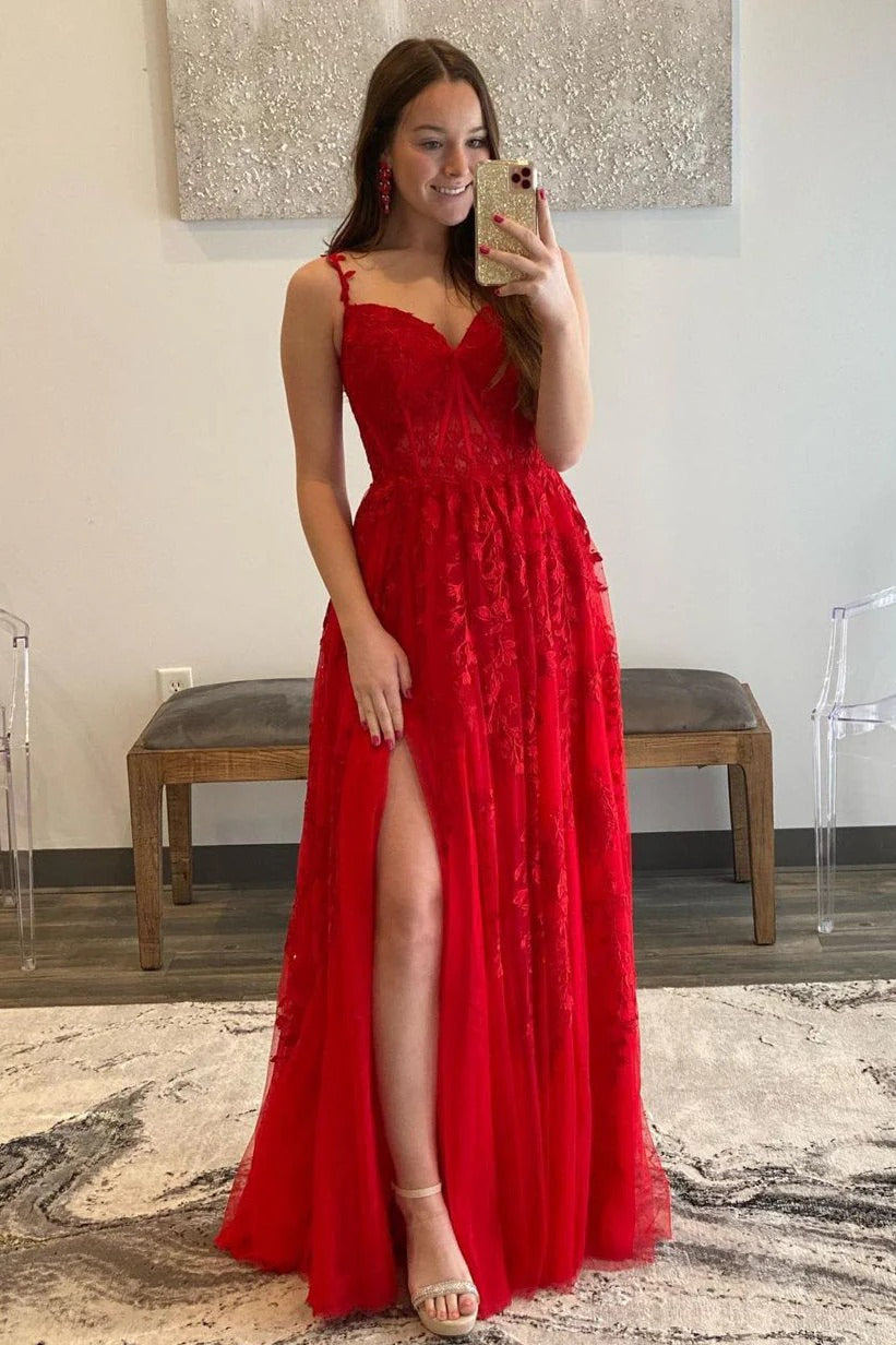 Floral Appliqué Tulle Gown – Off-the-Shoulder Prom Dress with Slit and Train