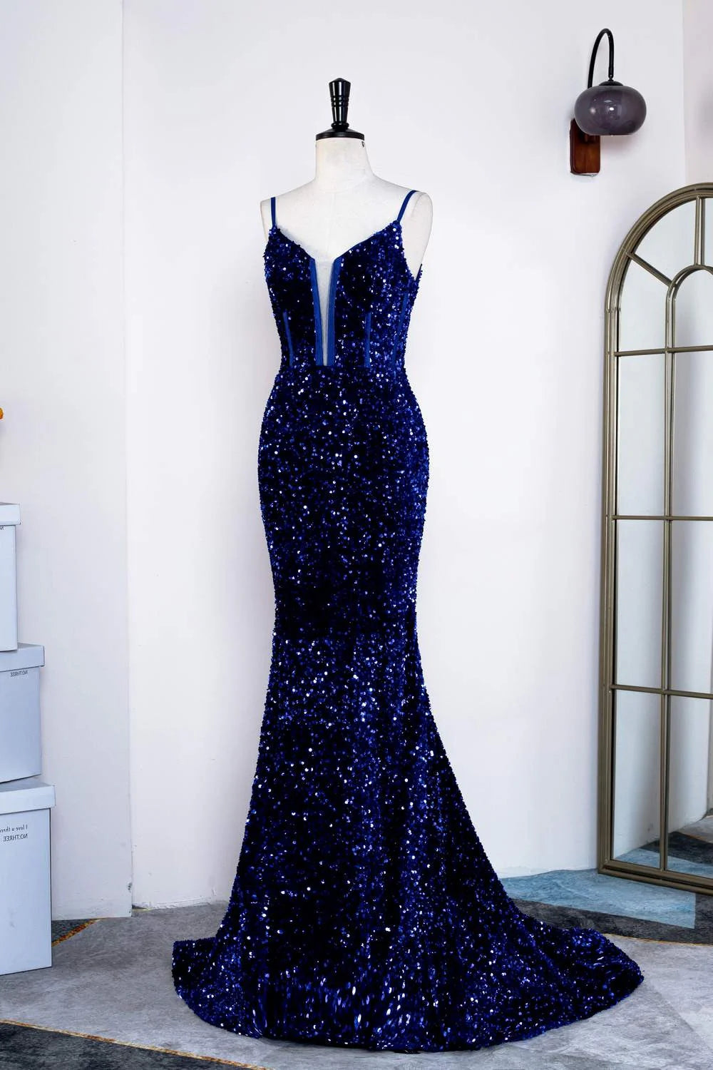 Glamorous Mermaid Sweetheart Spaghetti-Strap Sequin Floor-Length Prom Dress