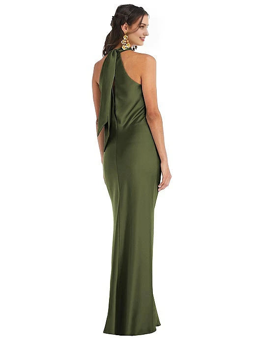 Robe de soirée longue, col suspendu, épaules dénudées, sans manches, dos nu