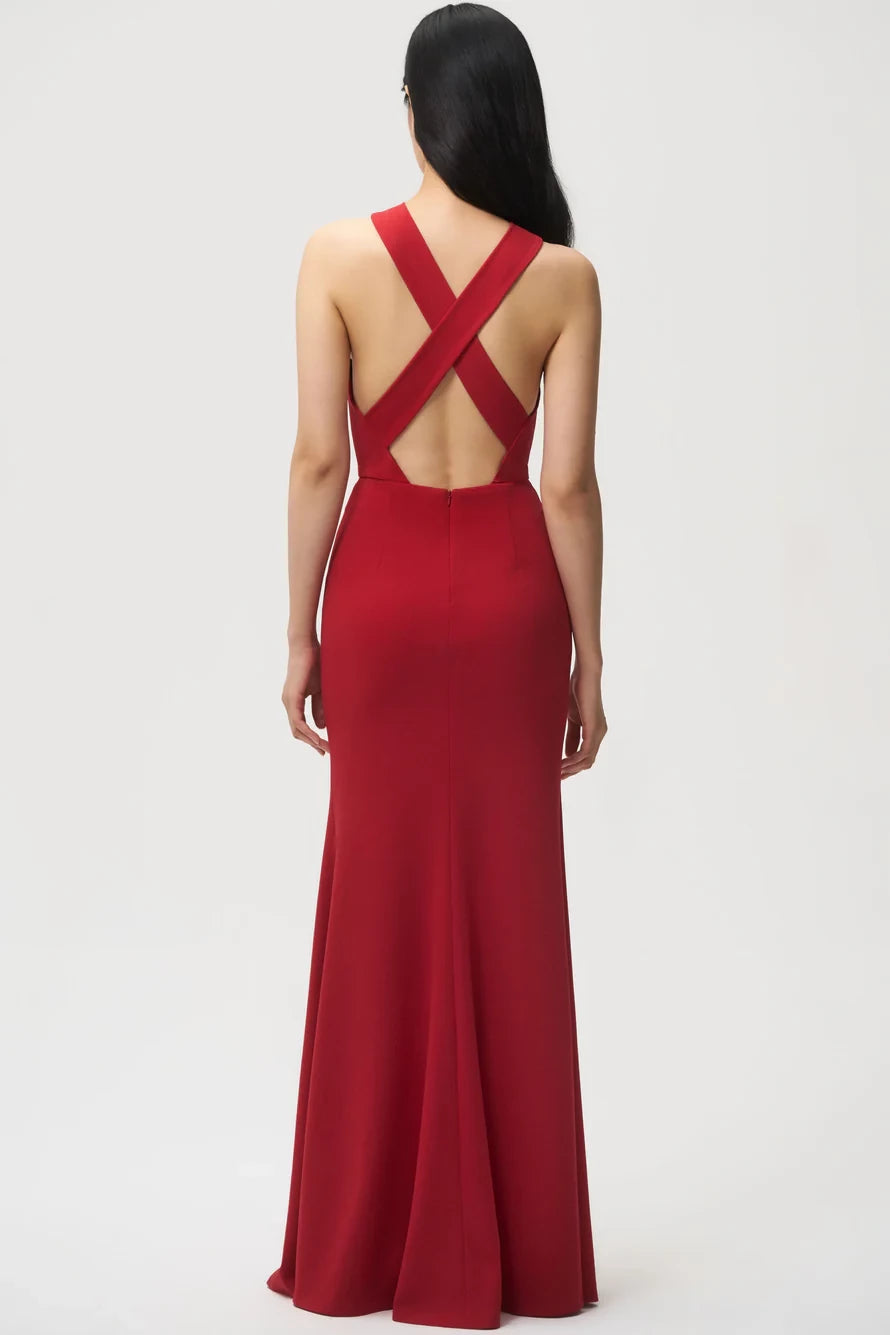 Hängender Kragen, schulterfrei, ärmellos, rückenfrei, seitlicher Schlitz, bodenlanges Abendkleid