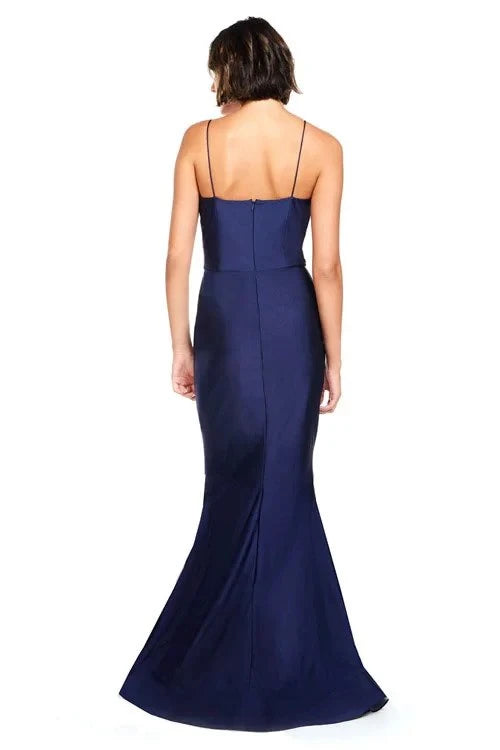 Robe de soirée longue à col à capuche, épaules dénudées, sans manches, fines bretelles, dos nu
