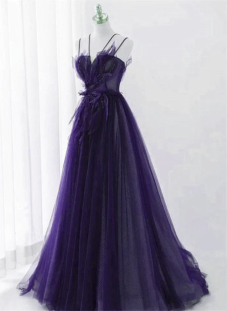 Robe de bal longue élégante en dentelle et en transparent violet, robe de bal longue à bretelles violettes et dos nu