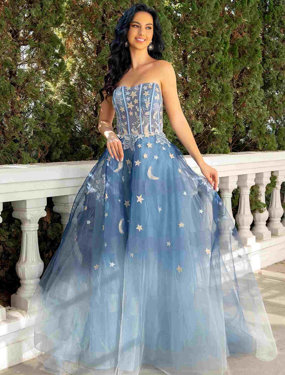 Luxurious Strapless Ball Gown Prom Dress with Lace Sequin Appliques.