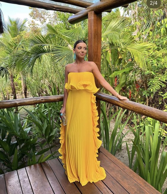 Luxury Pleated Chiffon Off Shoulder Prom Dresses with Cascading Ruffle Trim and Maxi Length Formal Gown