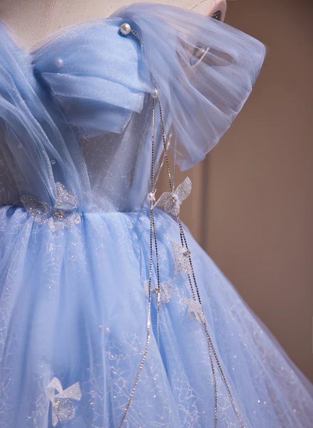 Charmante robe de soirée courte bleu ciel à paillettes et épaules dénudées, manches courtes, avec appliques