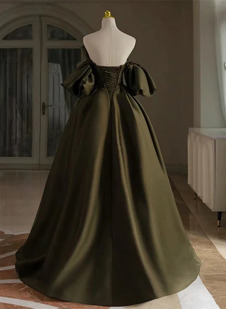Robe longue bustier en satin vert à la mode, robe de soirée longue sans bretelles en satin vert simple et moelleuse à manches courtes et dos nu