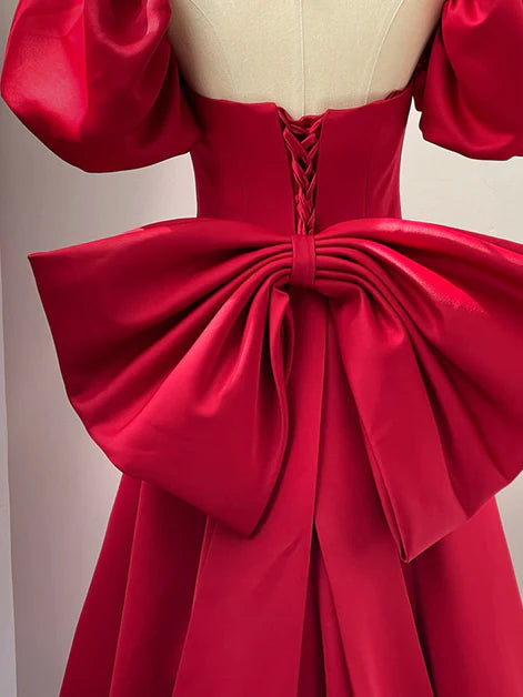 Belle/magnifique robe de soirée trapèze en satin à manches courtes rouge vin, robe de bal longue dos nu à manches courtes avec nœud sur l'épaule rouge vin