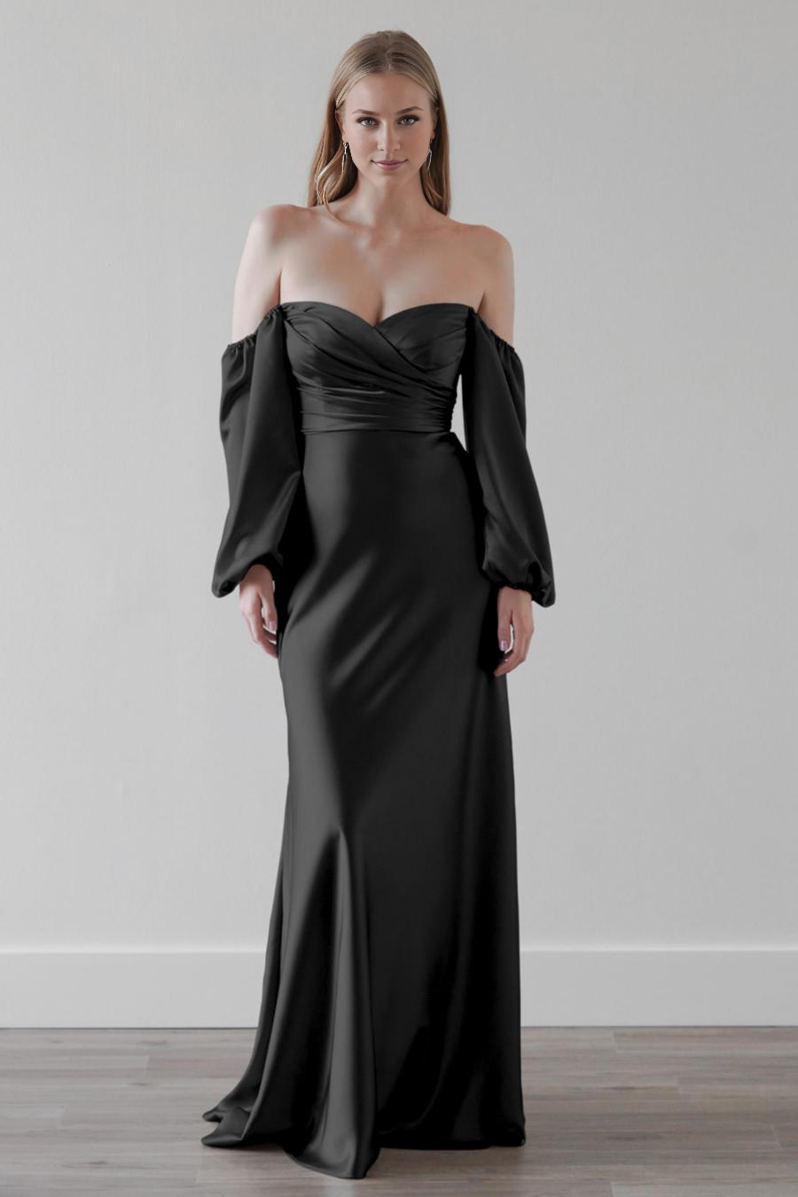 Schulterfreies, langärmliges, trägerloses, rückenfreies und bodenlanges Ballkleid