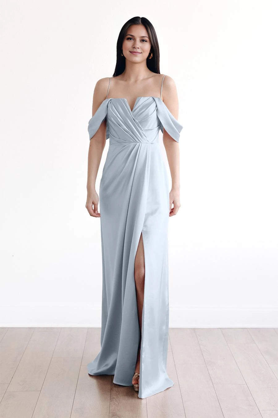 Ärmelloses, schulterfreies, rückenfreies Ballkleid mit schmalen Trägern, seitlichem Schlitz und bodenlanger Länge