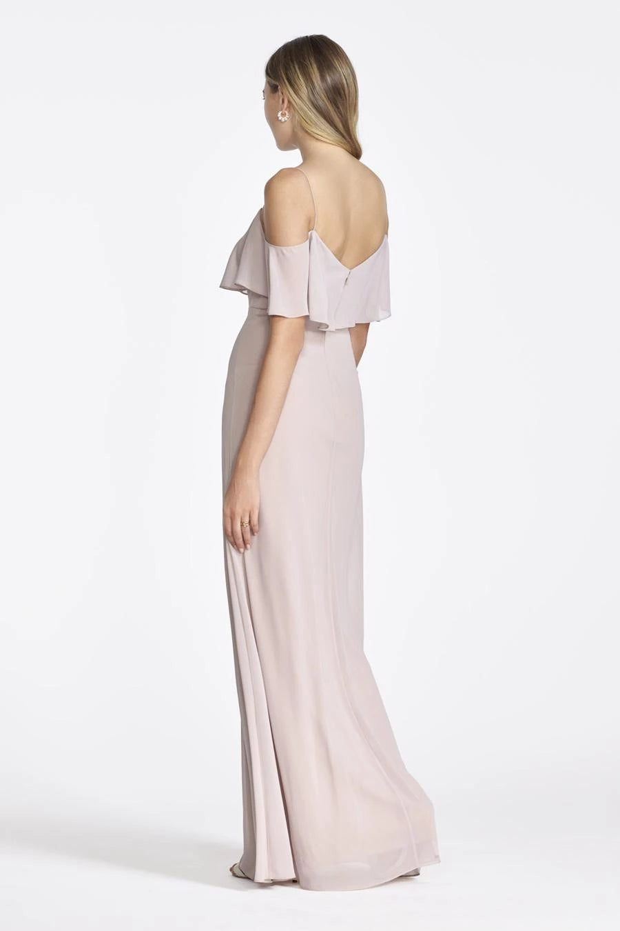 Schulterfreies, ärmelloses, rückenfreies Ballkleid mit dünnem Schulterträger, Seitenschlitz und bodenlanger Länge