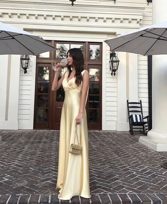 Pale Yellow Satin V-Neck Prom Dresses Sleeveless Backless Flowy Maxi Formal Gown