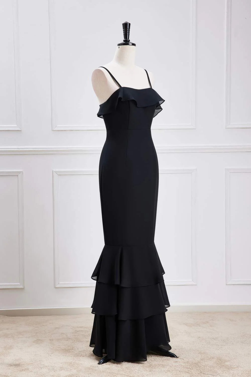 Polished Mermaid Straight-Neck Spaghetti-Strap Tiered-Hem Floor-Length Prom Dress