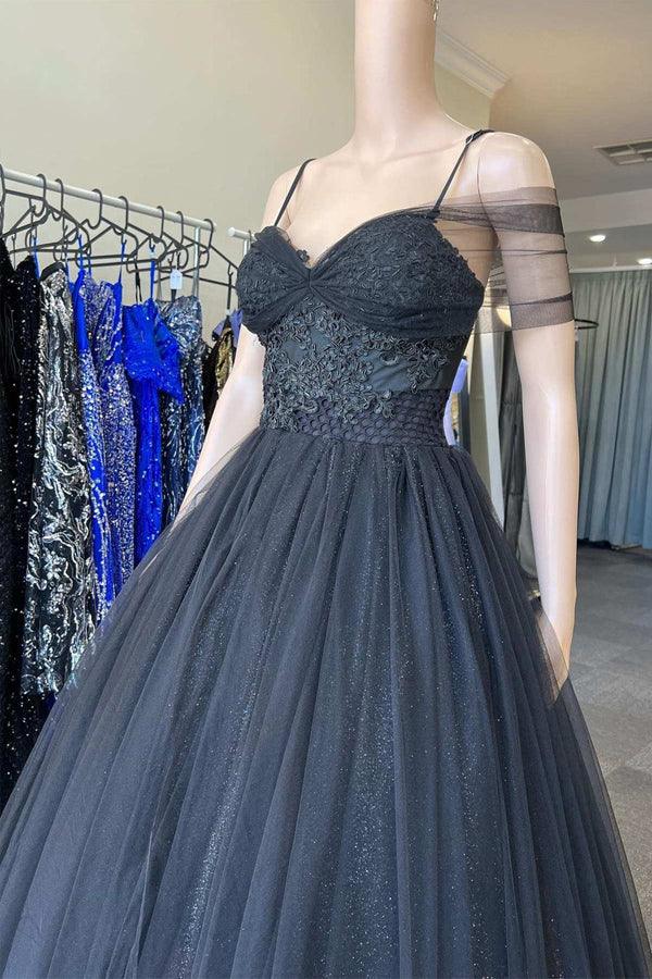 Langes Ballkleid im Prinzessinnen-Stil mit Herzausschnitt und schulterfreiem Schnitt aus schwarzem Tüll