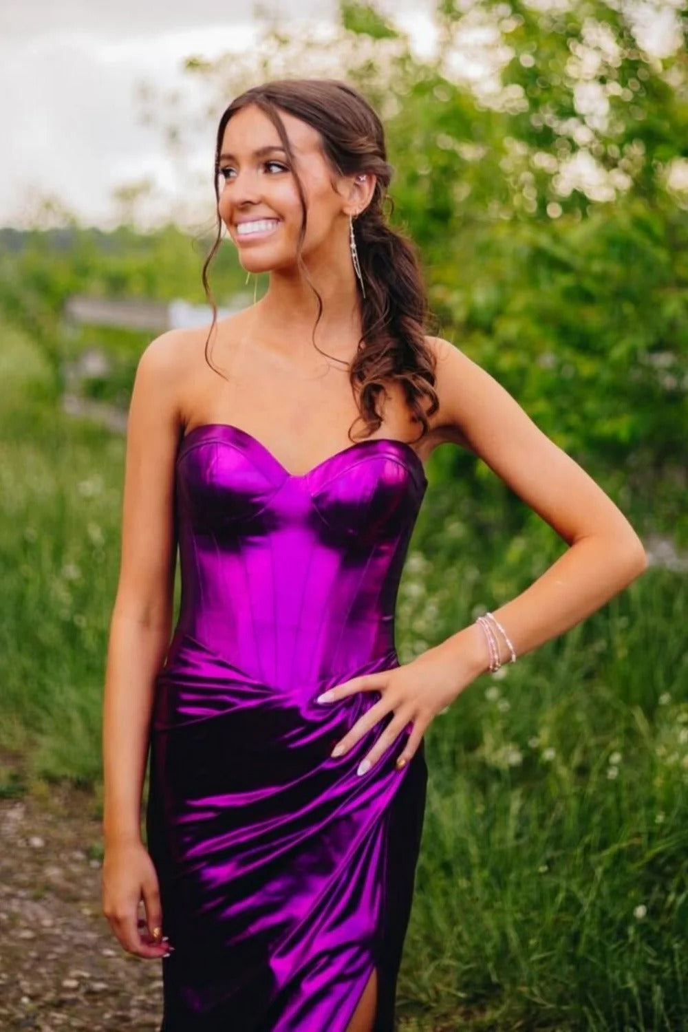 Purple Metallic Satin Mermaid Gown – Strapless Sweetheart Prom Dress with High Slit & Train
