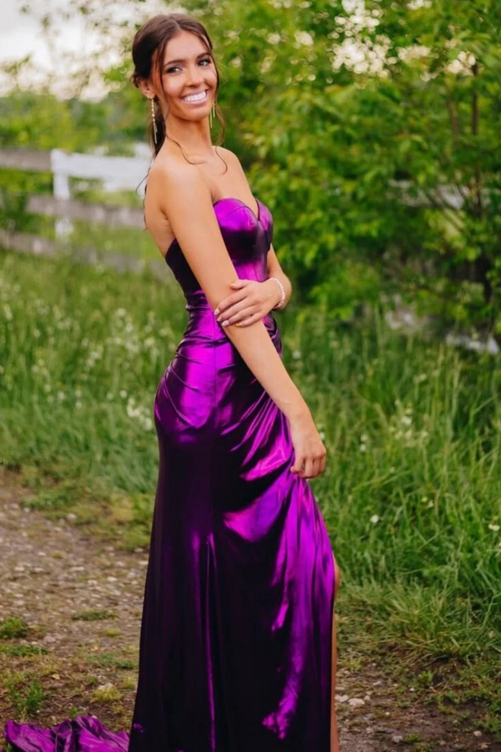 Purple Metallic Satin Mermaid Gown – Strapless Sweetheart Prom Dress with High Slit & Train