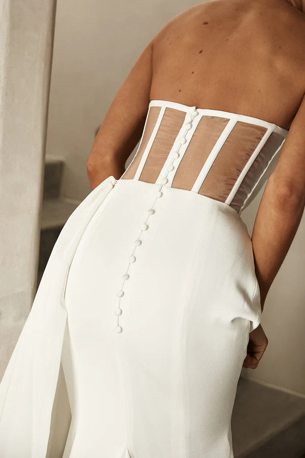 Robe de mariée bohème plissée en satin perlé sans bretelles unique