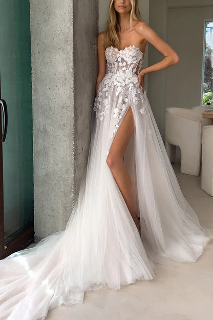 A Line Sweetheart Lace Applique Bohemian Sleeveless Wedding Dress