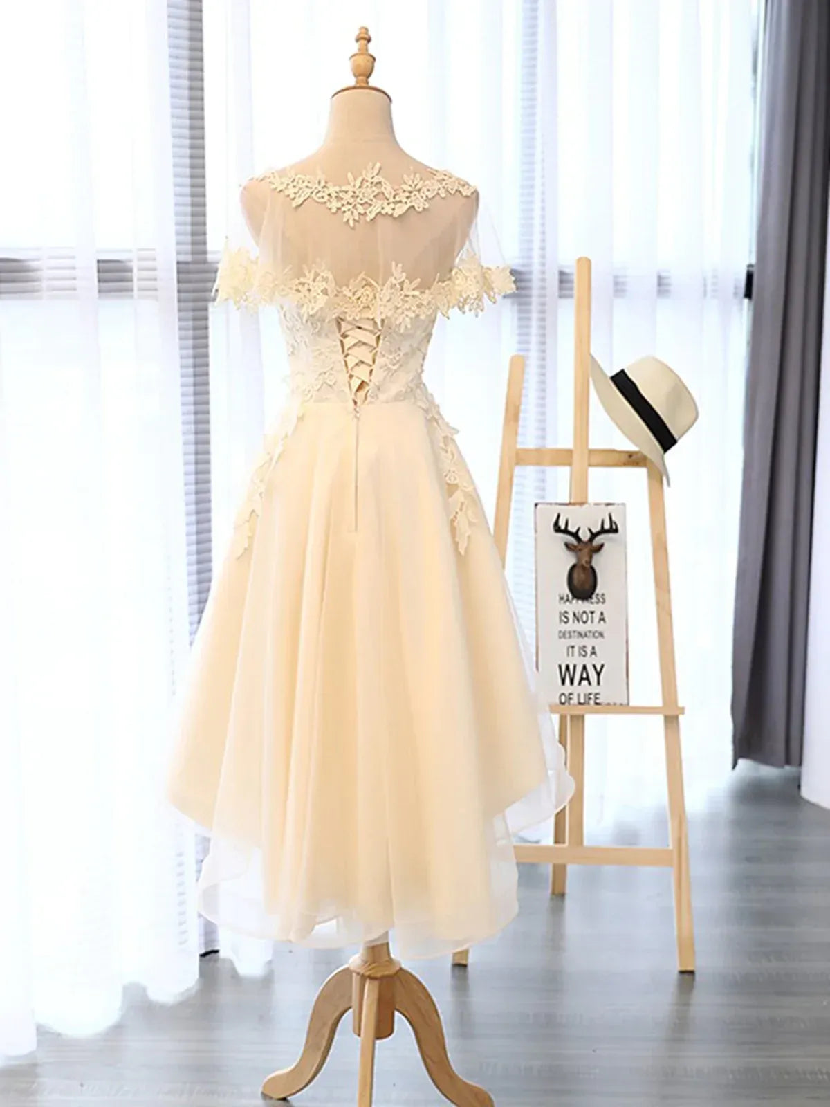 Romantic A-Line Off-The-Shoulder Floral-Lace Illusion High-Low Tulle Homecoming Dress