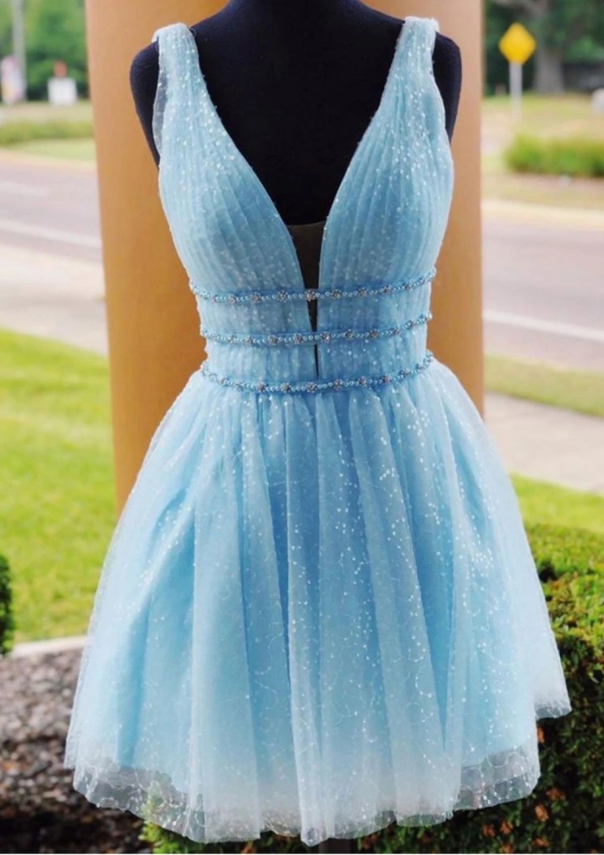 Shimmering A-Line Deep V-Neck Sleeveless Open Back Short Homecoming Dresses with Beaded Waist
