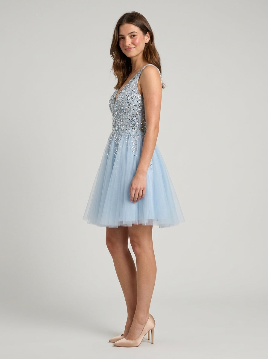 Sparkling A-line V-neck Sleeveless Lace-up Back Short Shimmering Tulle Homecoming Dresses