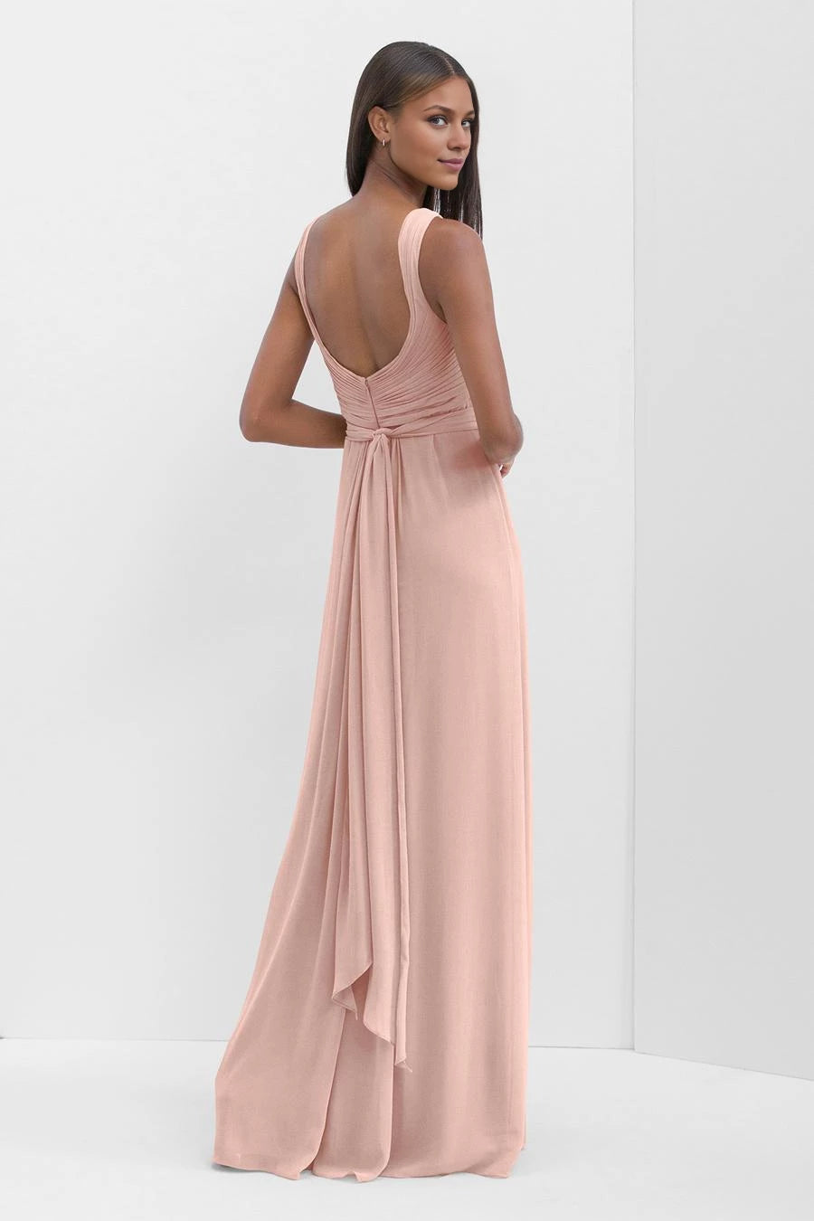 Schulterfreies, ärmelloses, rückenfreies und bodenlanges Abendkleid mit quadratischem Ausschnitt und Plissee-Details