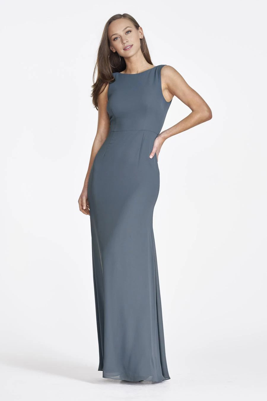 Gerades, ärmelloses, rückenfreies und bodenlanges Abendkleid mit rundem Ausschnitt