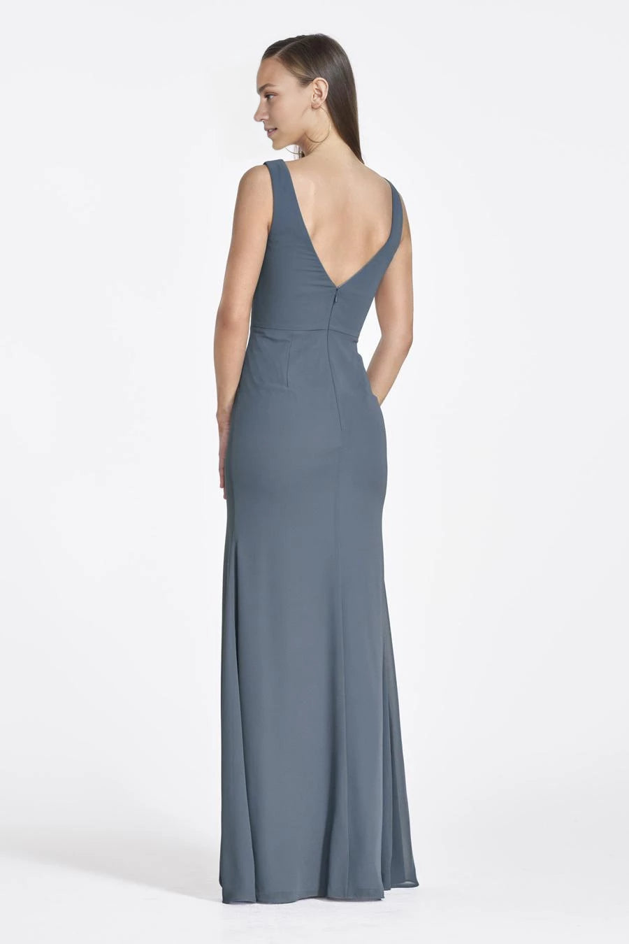 Gerades, ärmelloses, rückenfreies und bodenlanges Abendkleid mit rundem Ausschnitt