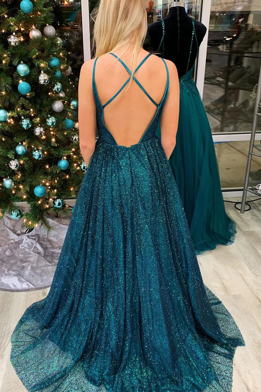 Striking A-Line Plunging V-Neck Spaghetti-Strap Open-Back Floor-Length Prom Dress