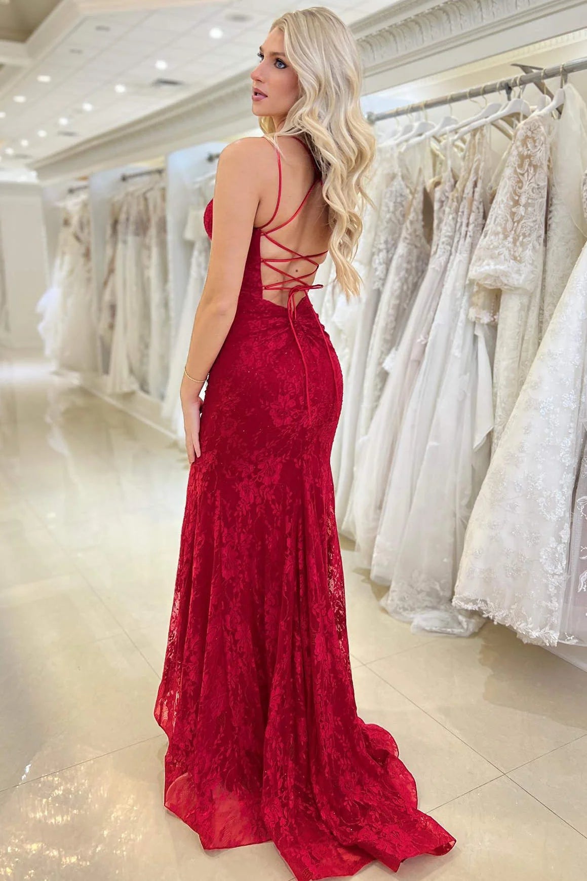 Sultry Mermaid V-Neck Spaghetti-Strap Lace-Up Floor-Length Prom Dress