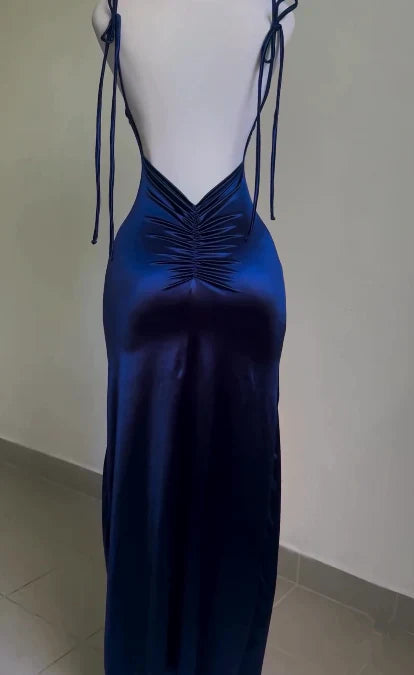 Sleek Form-Fitting Cowl Neck Spaghetti Strap Ruched Back Floor-Length Prom Dress