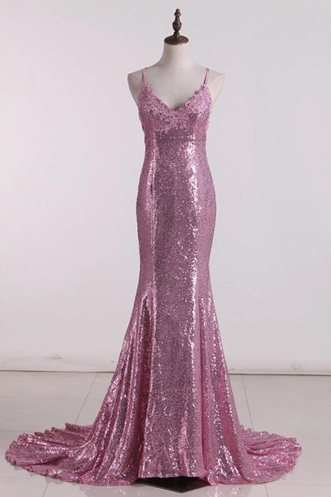 Trompete/Meerjungfrau Spaghettiträger Roségold Pailletten Rückenfreies Ball-/Abendkleid mit Applikation 