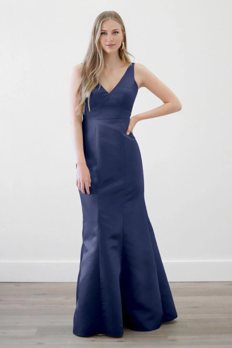 V-neck off shoulder sleeveless backless and floor length Prom dress