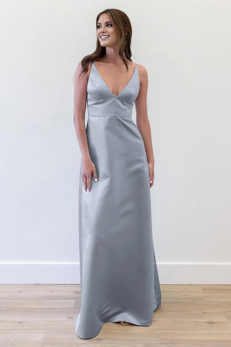 V-neck off shoulder thin shoulder strap sleeveless backless and floor length Prom dress