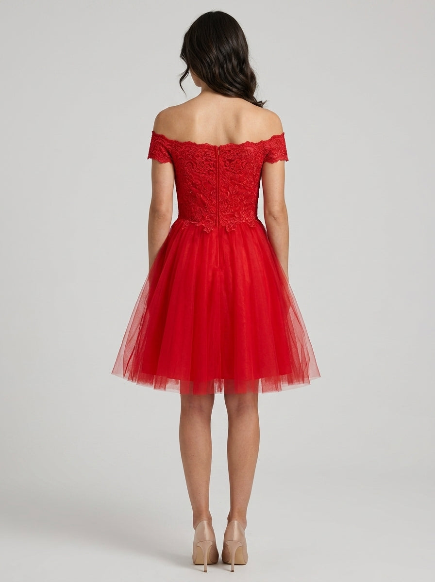 Vibrant A-Line Off-Shoulder Cap Sleeve Zipper Back Short Red Lace Tulle Homecoming Dresses