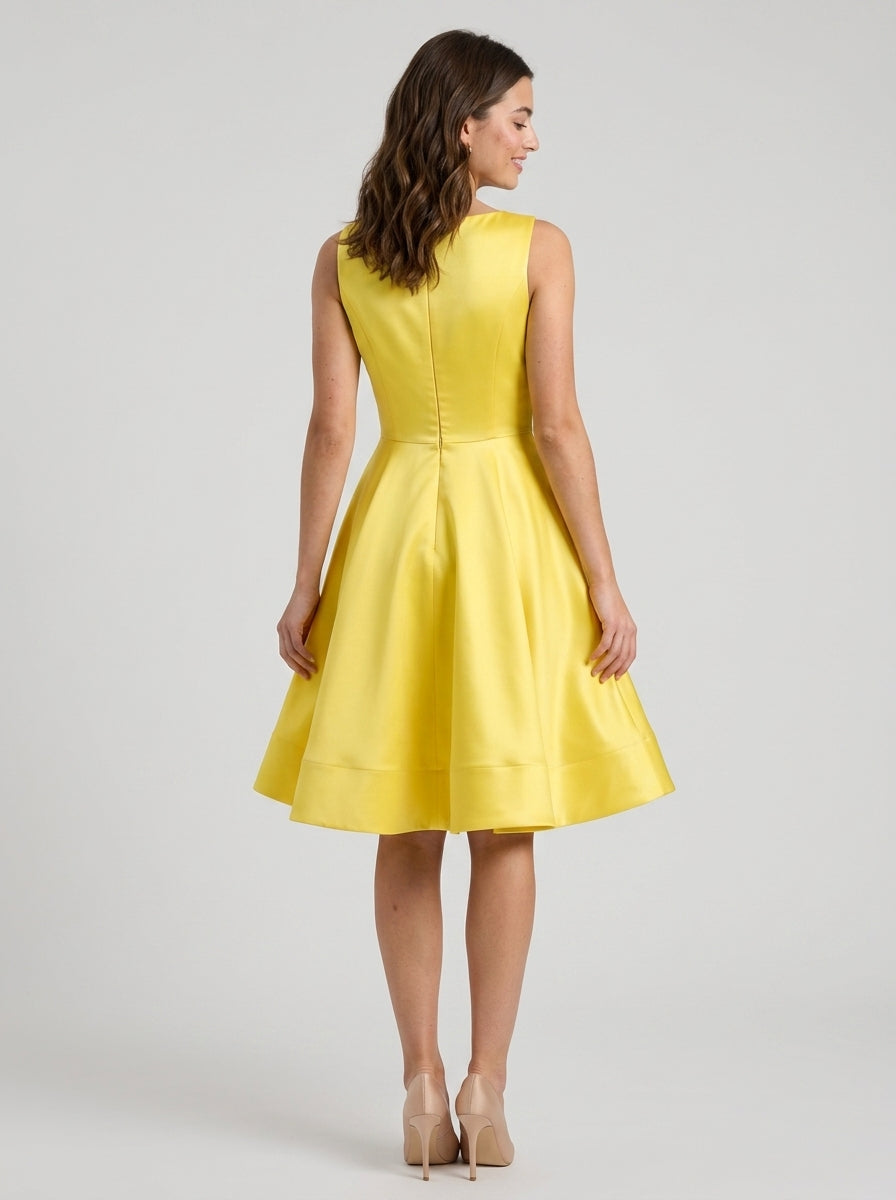 Elegant A-Line V-Neck Satin V-Back Yellow Knee-Length Homecoming Dress