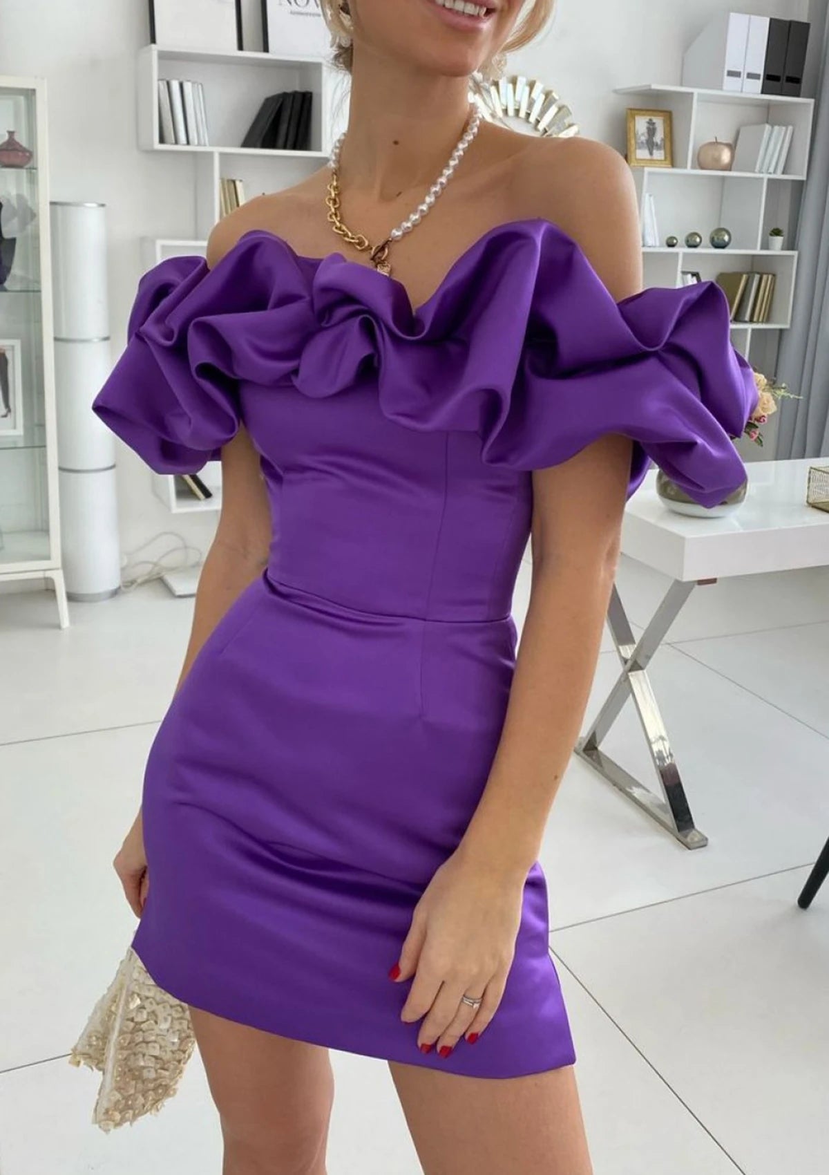 Vibrant Ruffled Off-the-Shoulder Bodycon Lace-Up Back Mini Homecoming Dresses