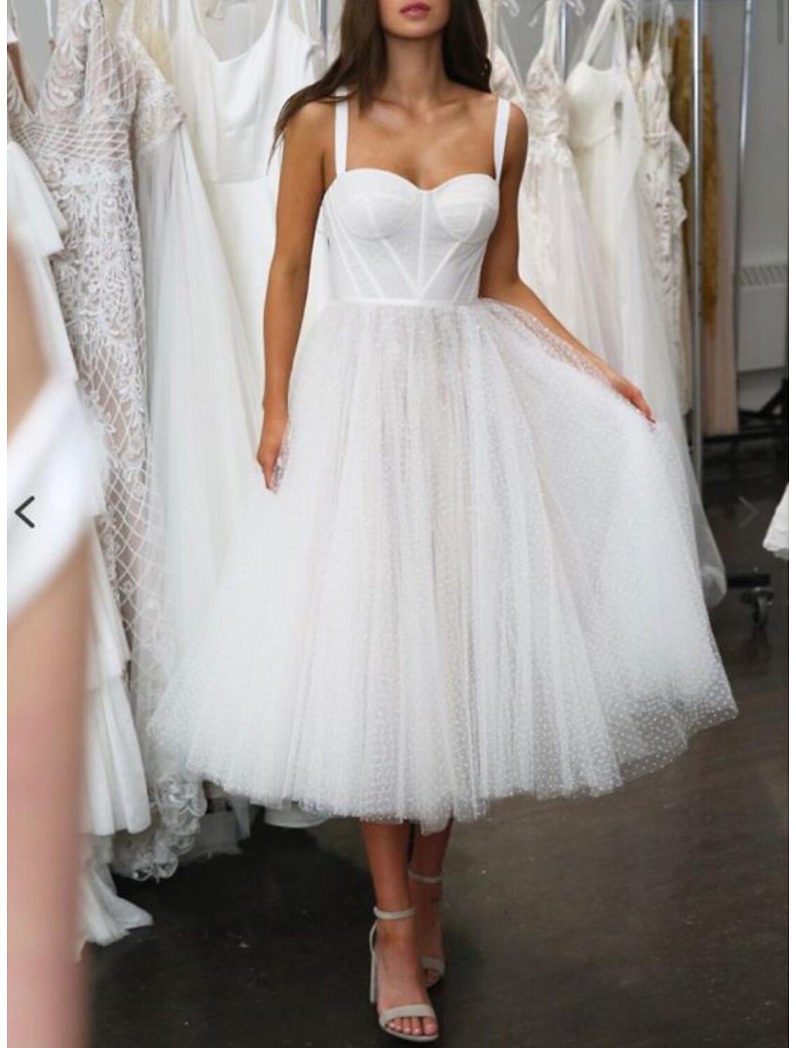 Hall Little White Dresses Brautkleider A-Linie Herzausschnitt Camisole Ärmellos Tee Länge Chiffon Brautkleider Mit Falten