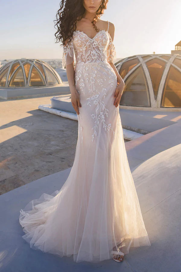 Robe de mariée queue de poisson avec jupe amovible en dentelle à fines bretelles