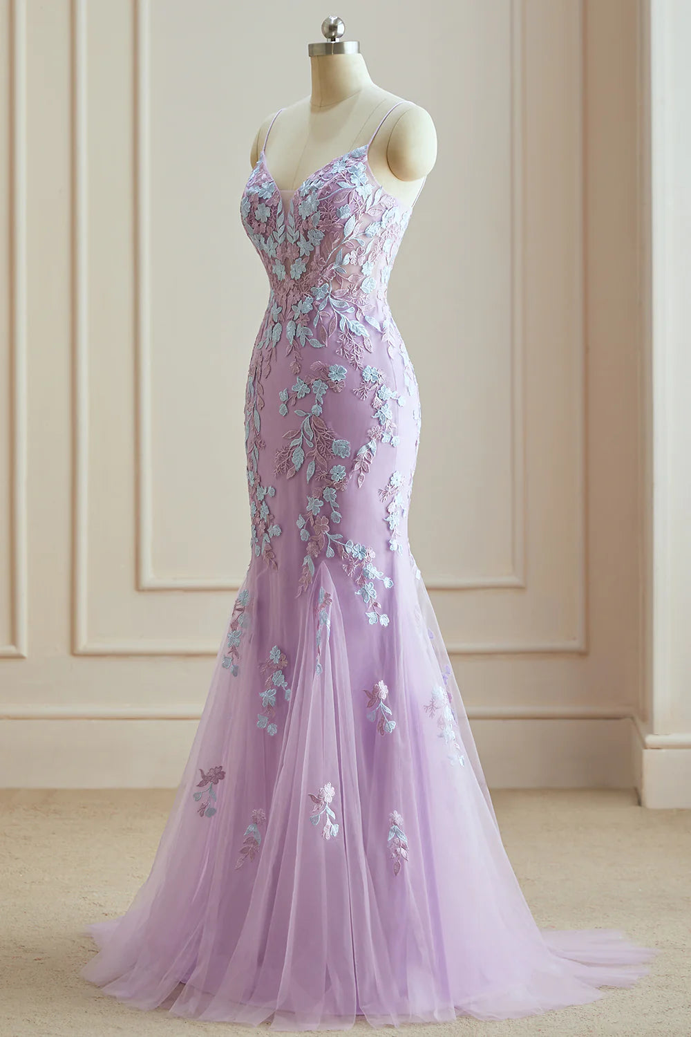 Charmante robe de bal sirène à bretelles spaghetti en dentelle avec appliques 