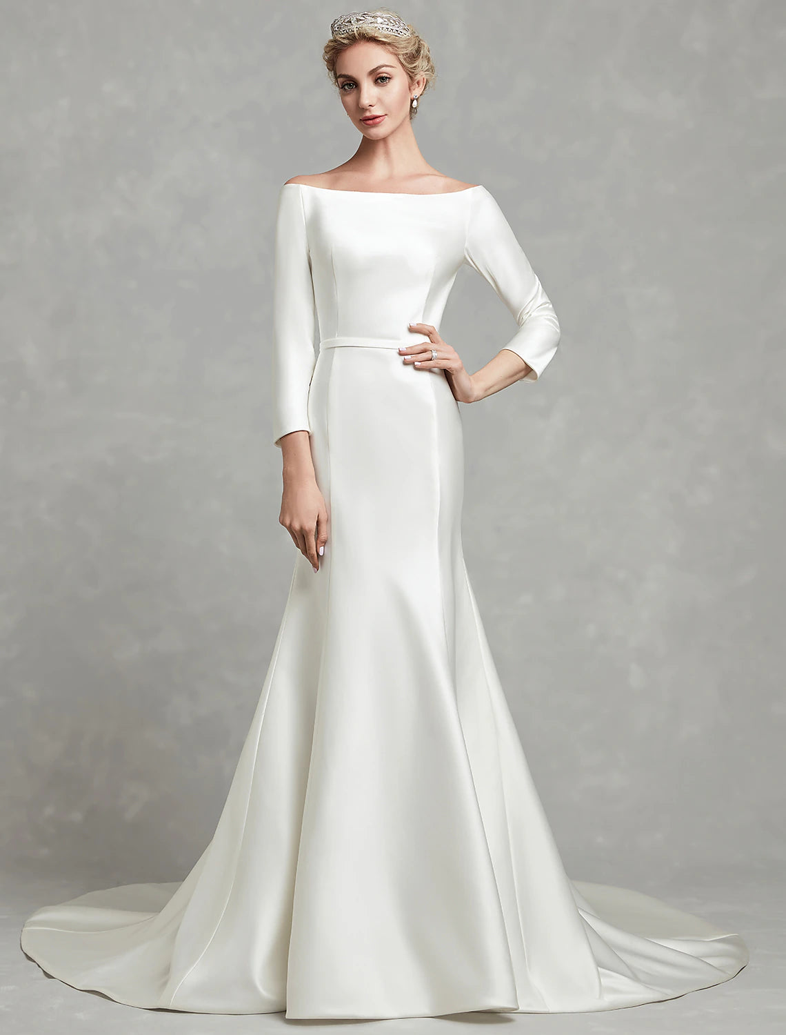 Einfache Brautkleider Meerjungfrau/Trompete Schulterfrei 3/4 Ärmel Kapelle Zug Satin Brautkleider Mit Falten Sommer Hochzeit Party